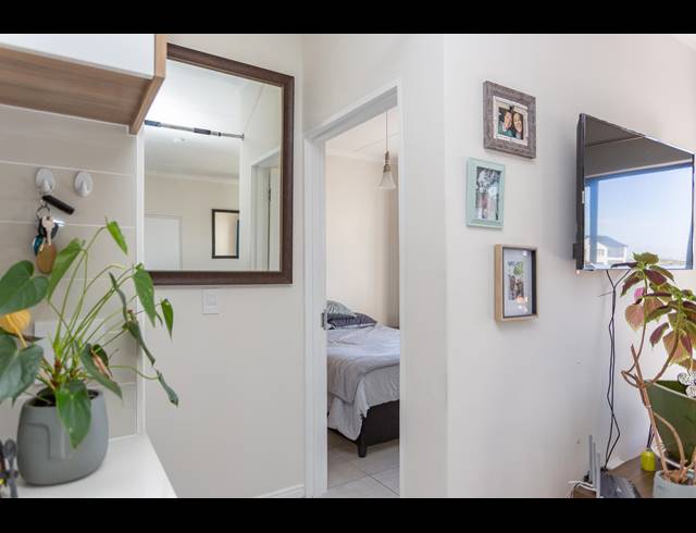 1 BEDROOM APARTMENT FOR SALE IN RICHWOOD